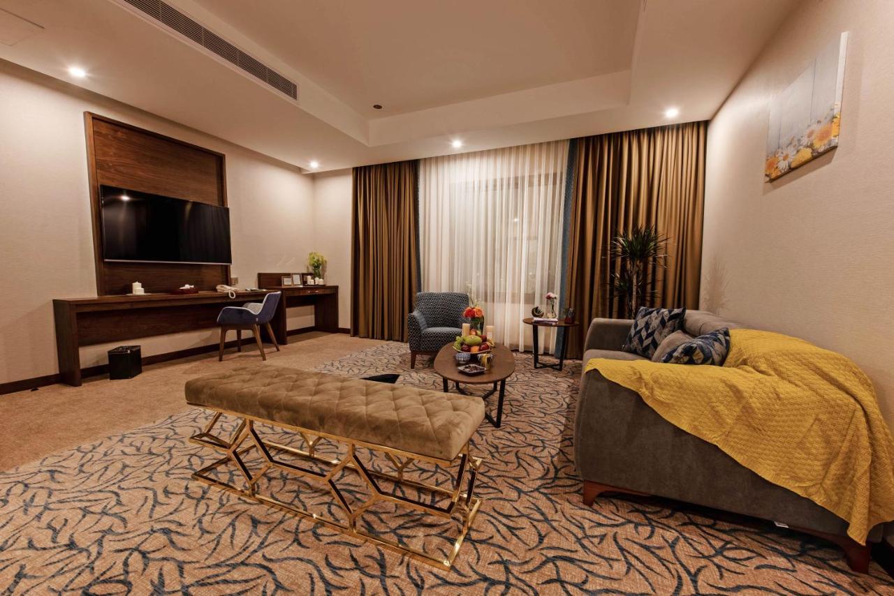 Sunday Emerald Hotel Джеда Екстериор снимка