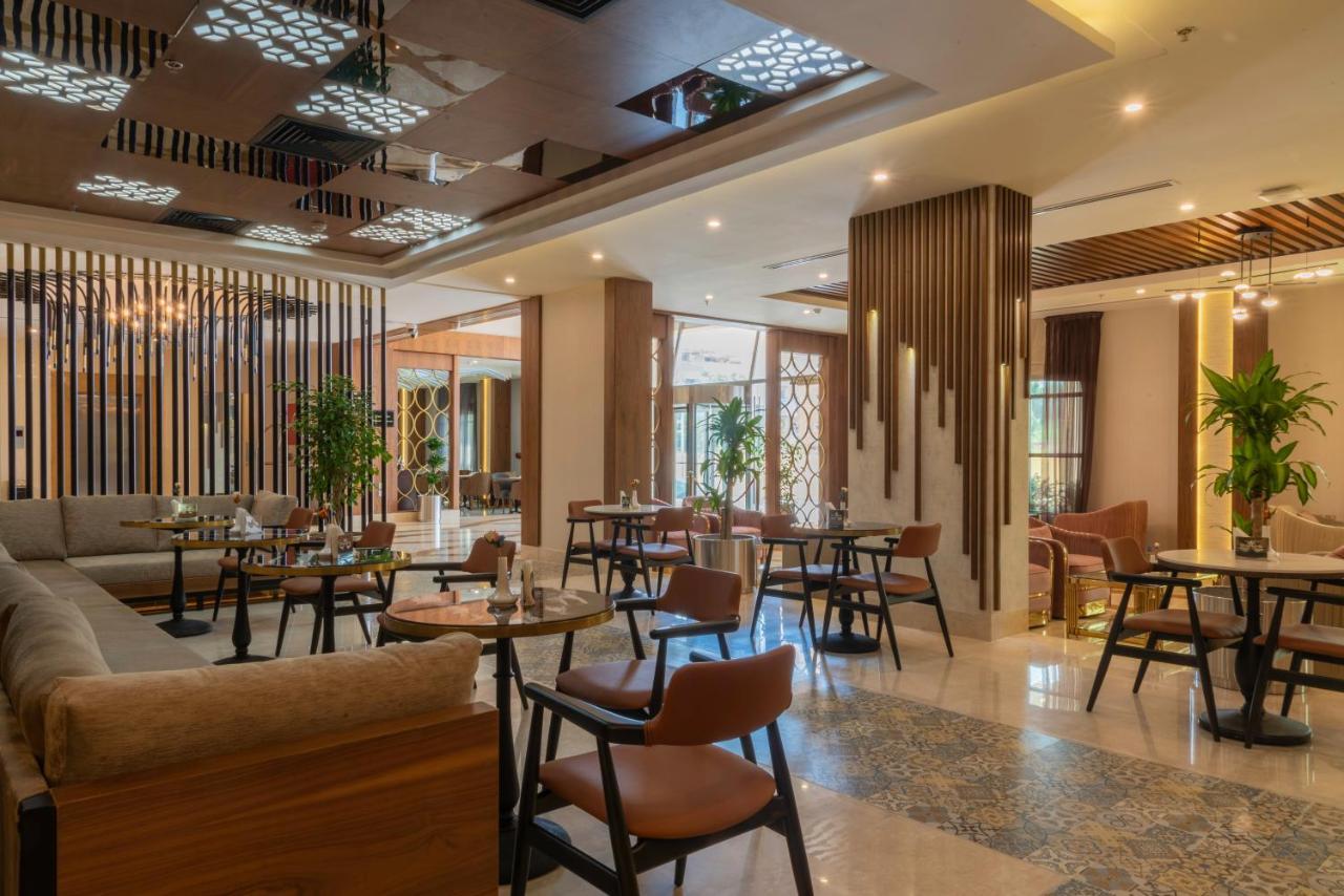 Sunday Emerald Hotel Джеда Екстериор снимка