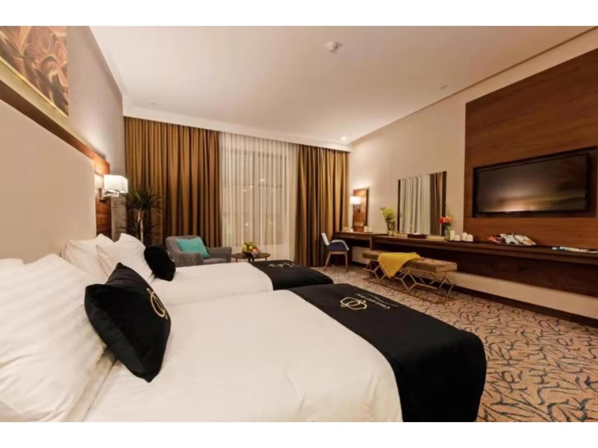 Sunday Emerald Hotel Джеда Екстериор снимка